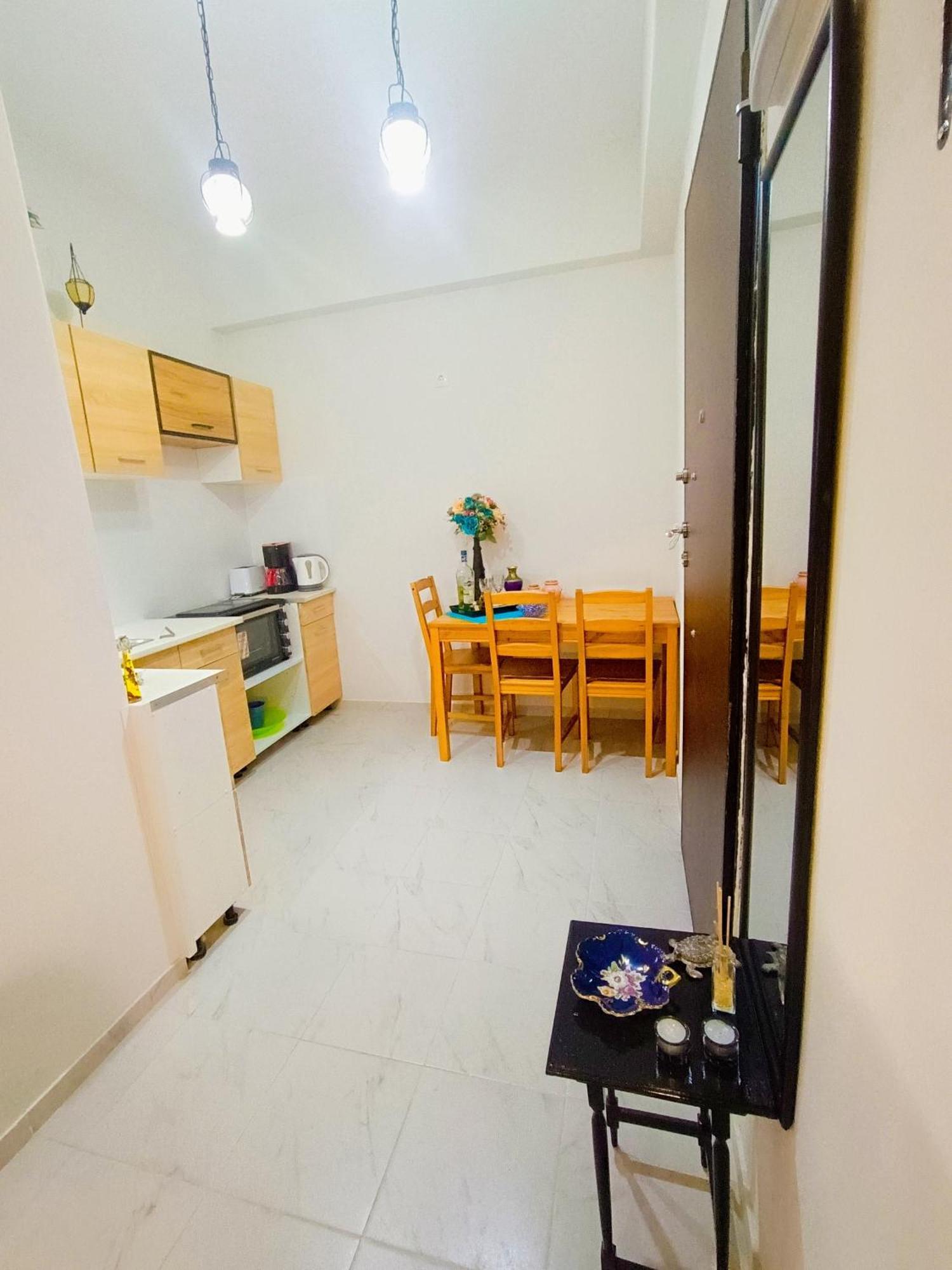 Cozy Apartment In Афины Экстерьер фото